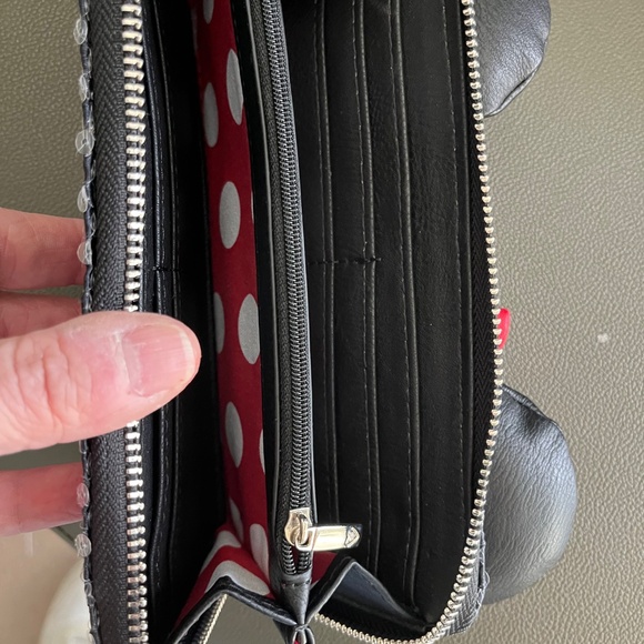 Minnie Mouse sequined wallet with bow - Picture 3 of 3
